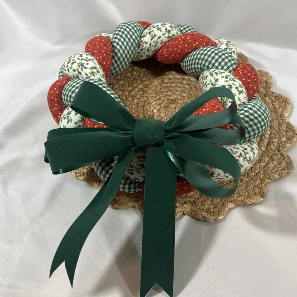 Vintage Christmas Wreath Braided Fabric Plush Hanging Holiday Velvet Green Bow
